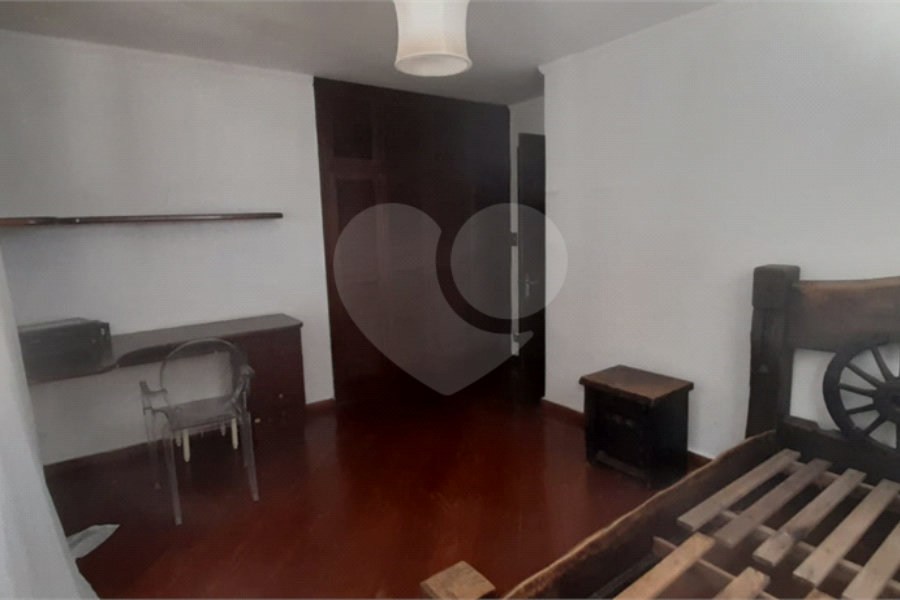 Casa à venda com 3 quartos, sendo 1 suíte, em Roseira, Mairiporã, SP