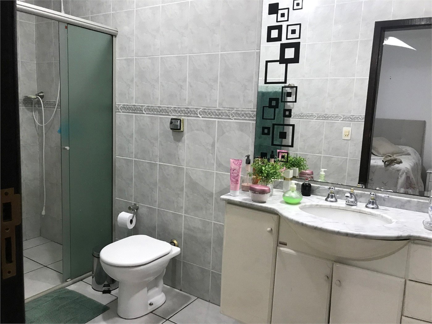Terreno à venda com 4 quartos, sendo 1 suíte, no condomínio Zuleika Jabour, Salto - SP