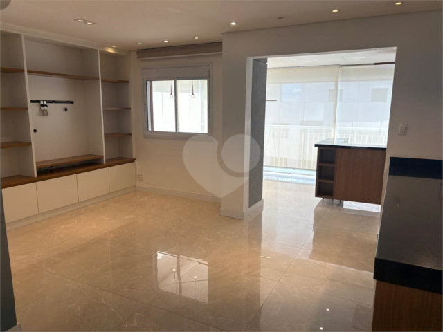 Apartamento à venda com 2 quartos, sendo 1 suíte,  em Santo Amaro, São Paulo, SP