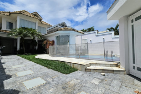 Casa à venda ou para alugar com 4 quartos, sendo 3 suítes, no condomínio Associação Vivendas do Sol, Rio de Janeiro - RJ
