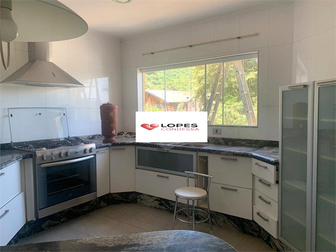 Casa à venda com 3 suítes no condomínio Alpes da Cantareira, Mairiporã - SP