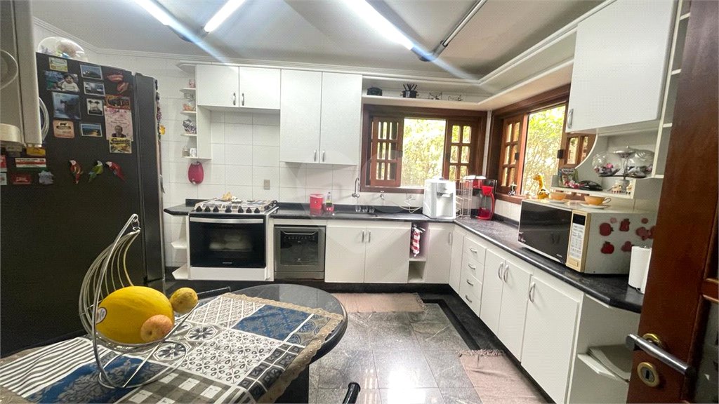 Casa à venda com 4 suítes no condomínio Vivendas do Lago, Sorocaba - SP