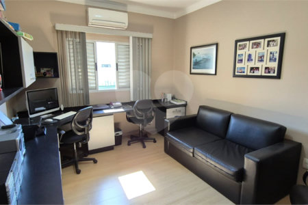 Casa à venda com 5 quartos, sendo 4 suítes, no condomínio Residencial Vilazul, Sorocaba - SP