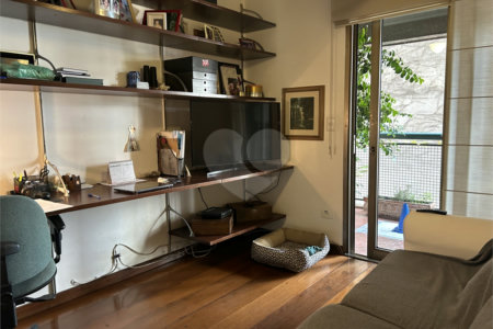 Apartamento à venda com 4 quartos, sendo 2 suítes,  em Paineiras do Morumbi, São Paulo, SP