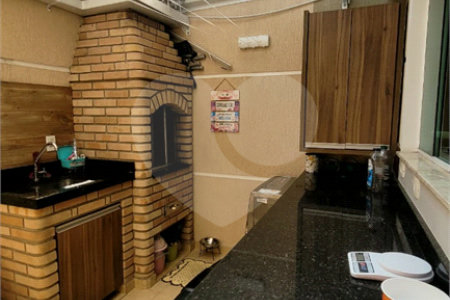 Sobrado à venda com 3 quartos, sendo 1 suíte, em Vila Nivi, São Paulo, SP