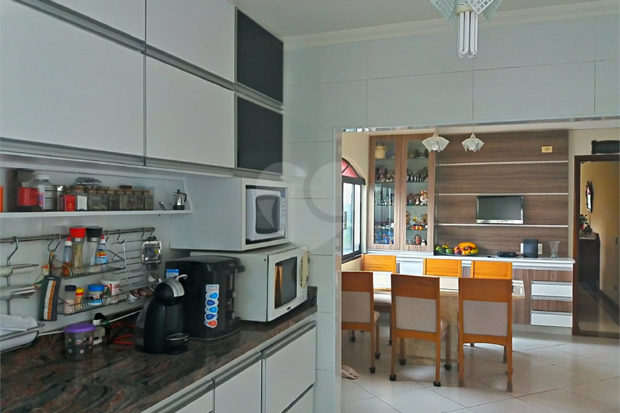 Sobrado à venda com 3 quartos, sendo 1 suíte, em Tremembé, São Paulo, SP