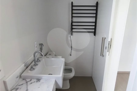 Apartamento à venda com 3 suítes em Parque Campolim, Sorocaba, SP