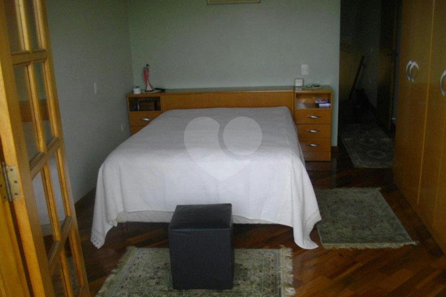 Sobrado à venda com 3 quartos, sendo 1 suíte, em Vila Nova Cachoeirinha, São Paulo, SP