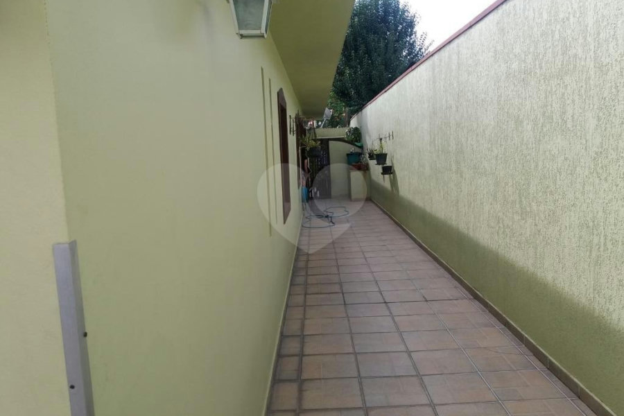 Sobrado à venda com 4 quartos, sendo 1 suíte, em Brooklin, São Paulo, SP