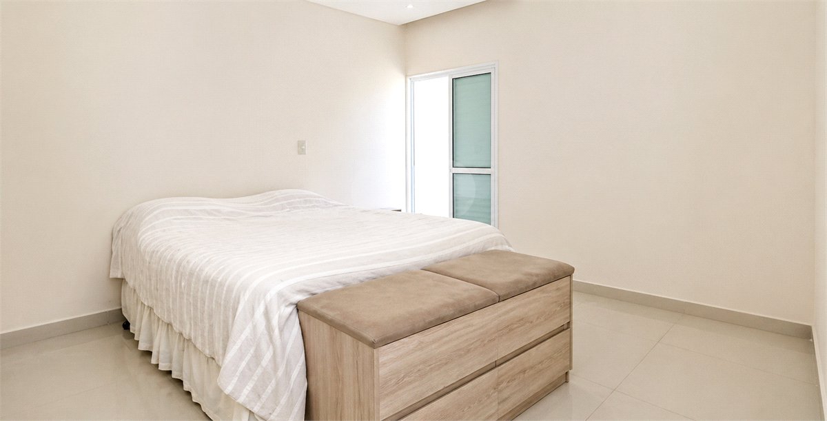 Sobrado à venda com 3 quartos em Nova Petrópolis, São Bernardo do Campo, SP