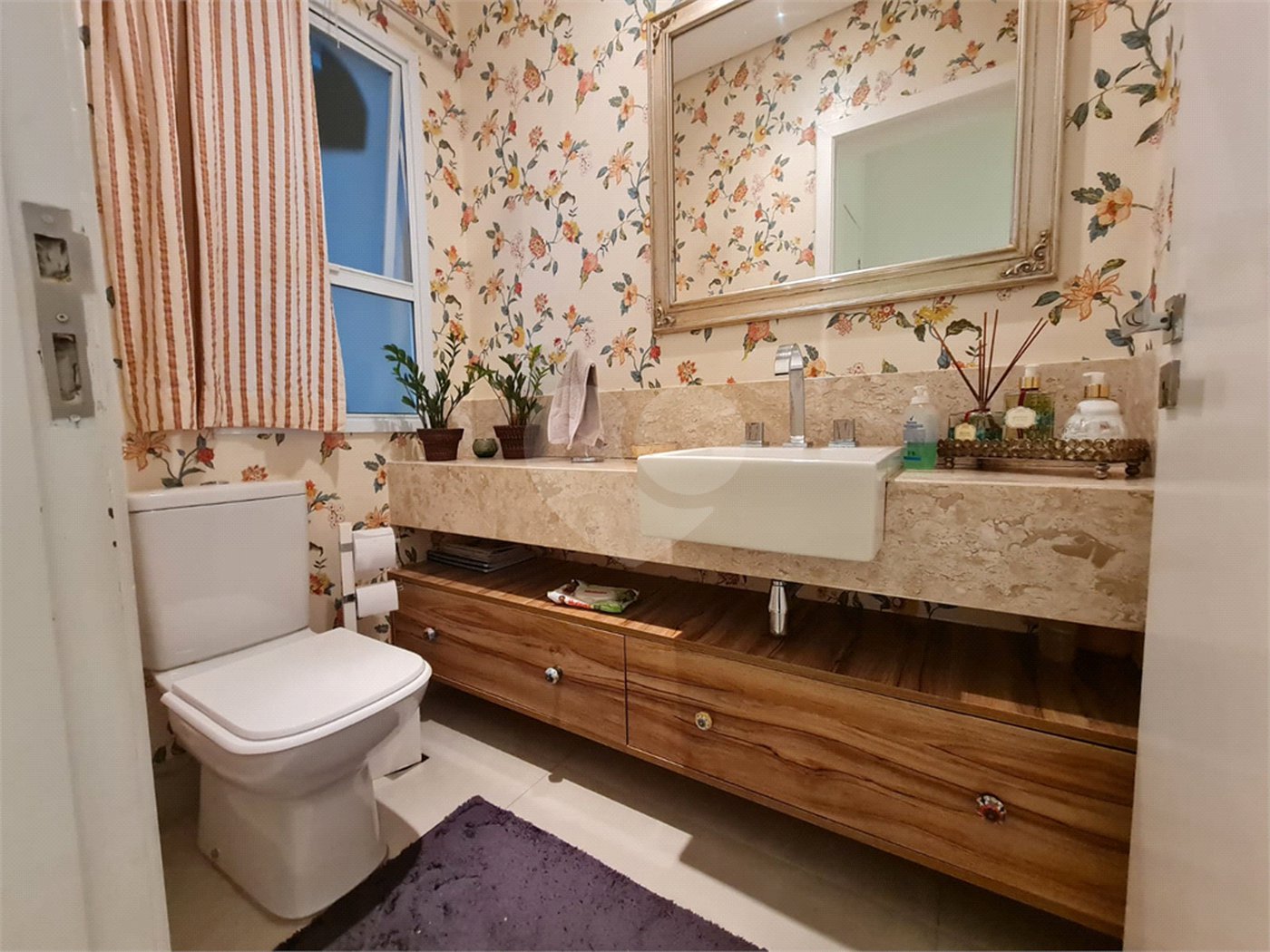 Casa à venda com 4 suítes no condomínio Villaggio DI Palme, São Paulo - SP