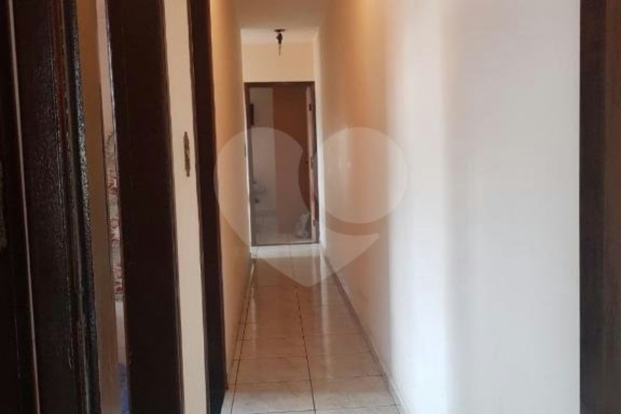 Sobrado à venda com 3 quartos, sendo 1 suíte,  em Parada Inglesa, São Paulo, SP