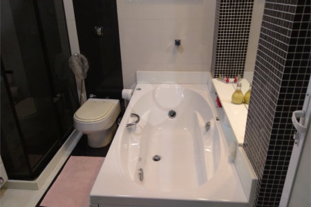 Casa à venda com 3 quartos, sendo 1 suíte,  no condomínio Conselheiro Ferraz, Rio de Janeiro - RJ