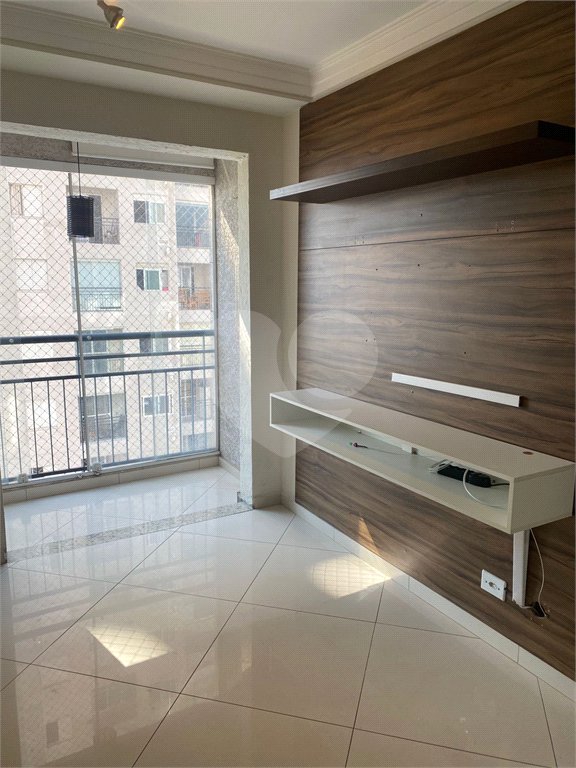 Apartamento à venda com 2 quartos, sendo 1 suíte, em Parque Maria Domitila, São Paulo, SP