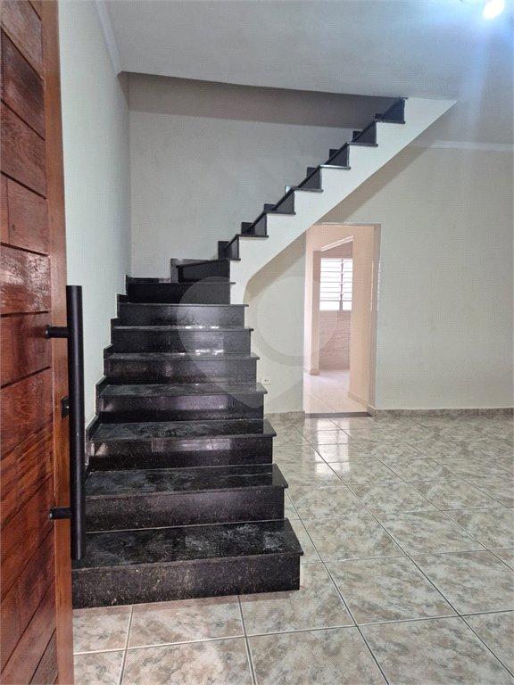 Casa à venda com 2 quartos, sendo 1 suíte,  em Vila Maricy, Guarulhos, SP