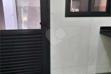 Casa à venda com 3 quartos, sendo 1 suíte, no condomínio Horto Florestal Villagio, Sorocaba - SP