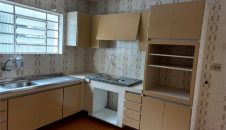 Sobrado à venda com 3 quartos em Santana, São Paulo, SP