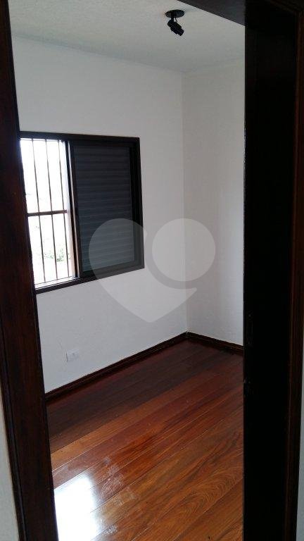 Sobrado à venda com 4 quartos, sendo 1 suíte, em Vila Nova Cachoeirinha, São Paulo, SP