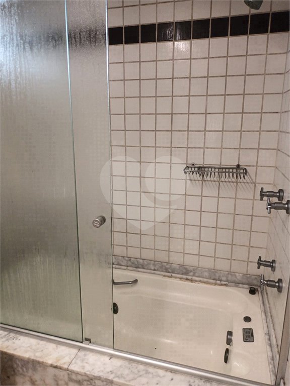 Casa à venda ou para alugar com 6 quartos, sendo 4 suítes,  em JARDIM GUEDALA, São Paulo, SP