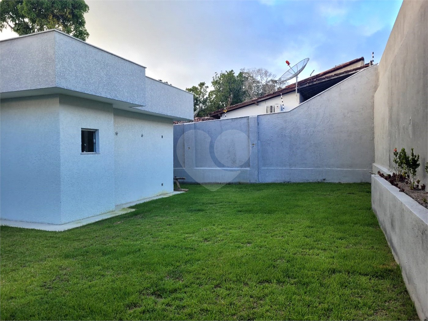 Casa à venda com 2 quartos, sendo 1 suíte, em Orla Norte, Porto Seguro, BA