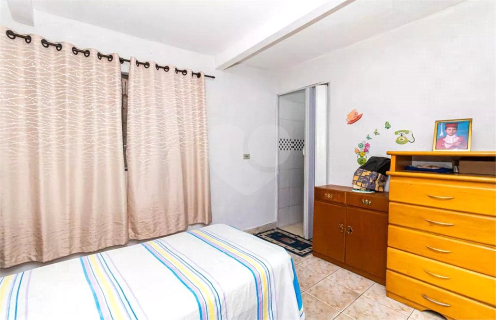 Sobrado à venda com 4 quartos, sendo 1 suíte,  em Parque Novo Mundo, São Paulo, SP