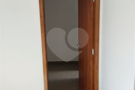 Casa à venda com 2 quartos no condomínio Residencial Vaz Muniz, São Paulo - SP
