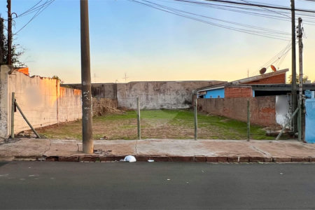 Terreno a venda na vila Brasília