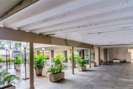 Apartamento na Região do Ipiranga à 8 Minutos do Metrô com 2 Dormitórios .