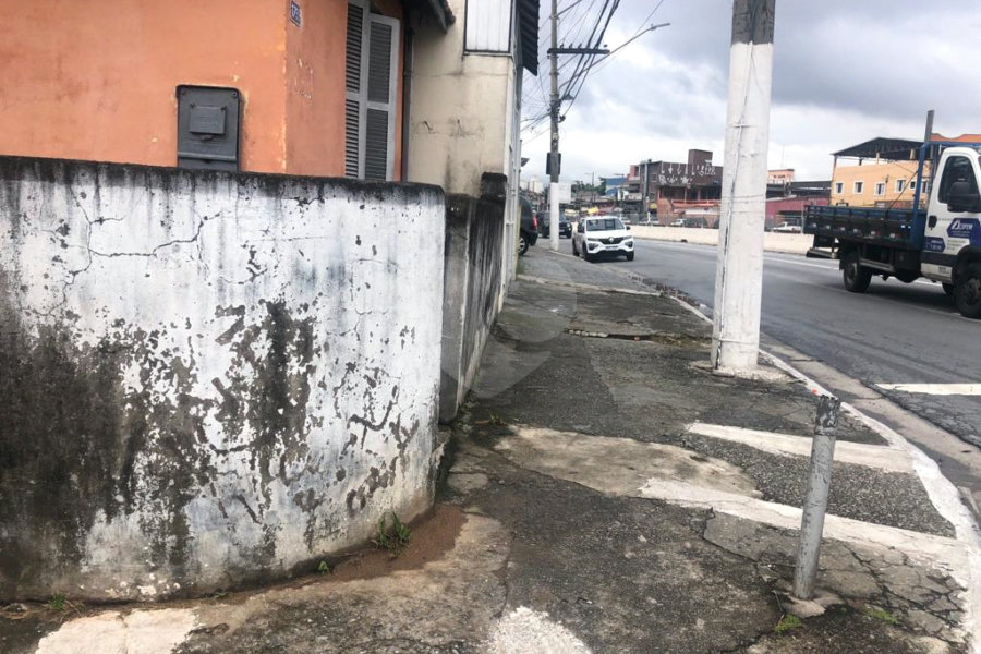 TERRENO DE ESQUINA IMIRIM