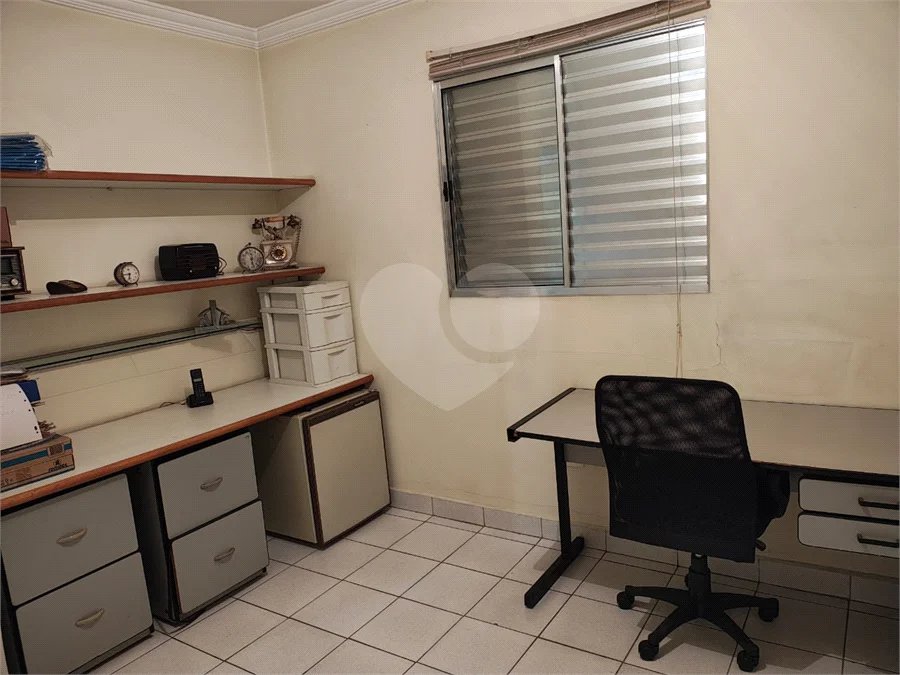 SOBRADO COMERCIAL PARA LOCAÇÃO NO RUDGE RAMOS | 197 m²