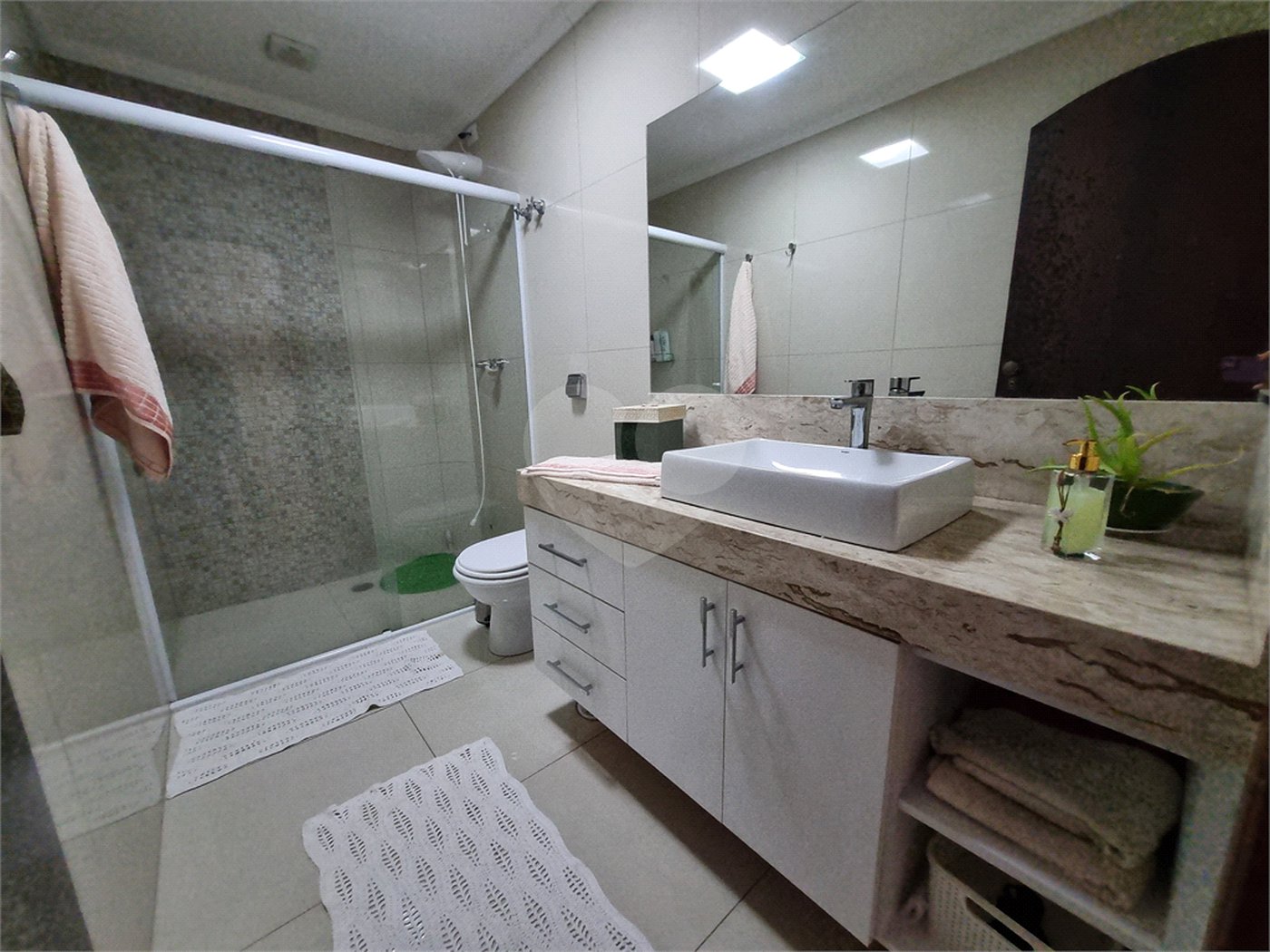 VENDA - Sobrado Jardim França: 135m² | 3 dormitórios (1 suíte) | 2 vagas | Churrasqueira