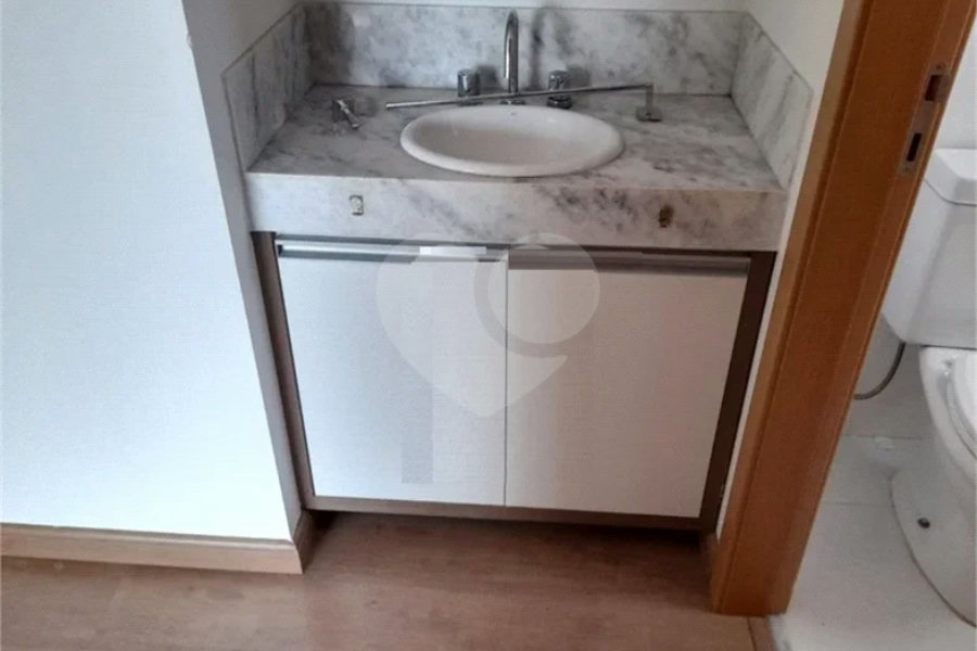 APARTAMENTO DE 44,5 M² COM 01 DORMITÓRIO E COZINHA COM ARMÁRIOS, VARANDA GOURMET E VAGA PARA LOCAÇÃO EM SANTANA