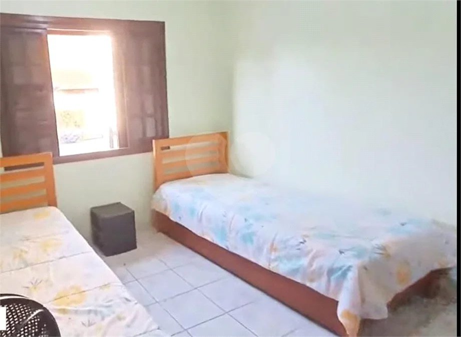 Belíssima casa com 04 dormitórios em Itanhaém