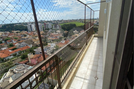 Apartamento Duplex no Condomínio Giardino de Rovello