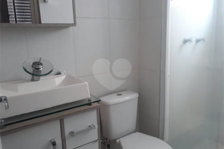 Ótimo apartamento Na rua Newton Prado no Bom Retiro