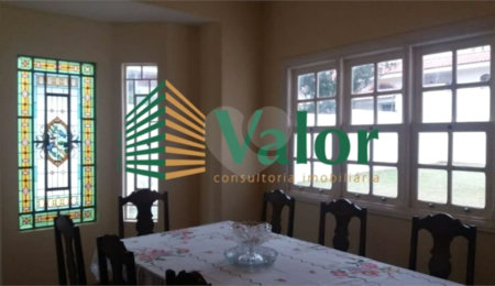 Casa à venda com 4 quartos, sendo 3 suítes,  em Jardim Macarengo, São Carlos, SP