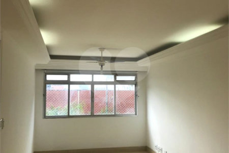 Espaço e Segurança no Bom Retiro: Apartamento de 100 m² com Infraestrutura Completa