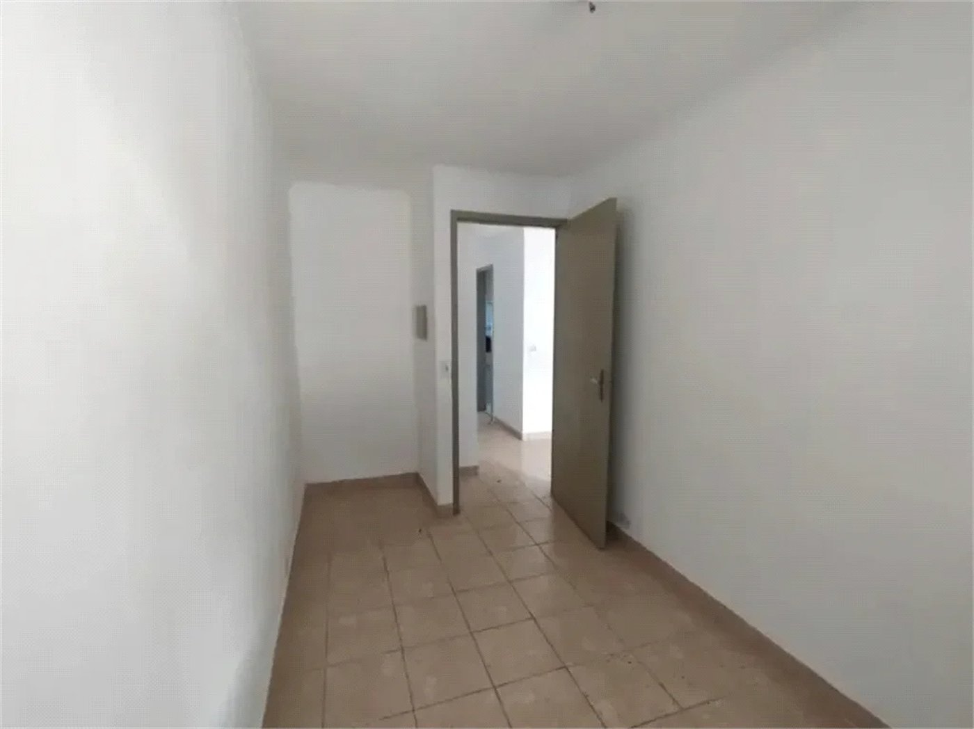 Casa de Vila à venda com 3 quartos, sendo 1 suíte, em Jardim Esmeralda, São Paulo, SP