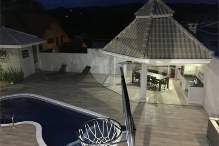 Sobrado à venda ou para alugar com 3 suítes em Villaggio Capríccio, Louveira, SP
