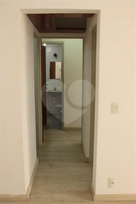 Oportunidade no Botafogo, no coração de Campinas: 1 suite com varanda, conforto e praticidade a passos de tudo!