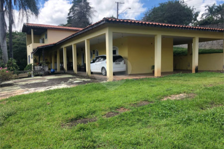 Chácara à venda com 4 quartos, sendo 2 suítes, em Vivenda, Jundiaí, SP