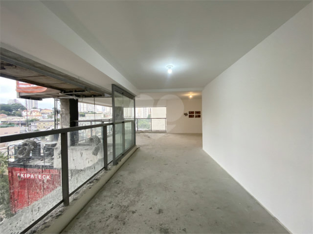 Apartamento à venda com 3 suítes em Santana, São Paulo, SP