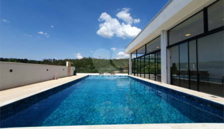 Casa à venda com 6 quartos, sendo 5 suítes,  no condomínio Jardim Primavera, Louveira - SP