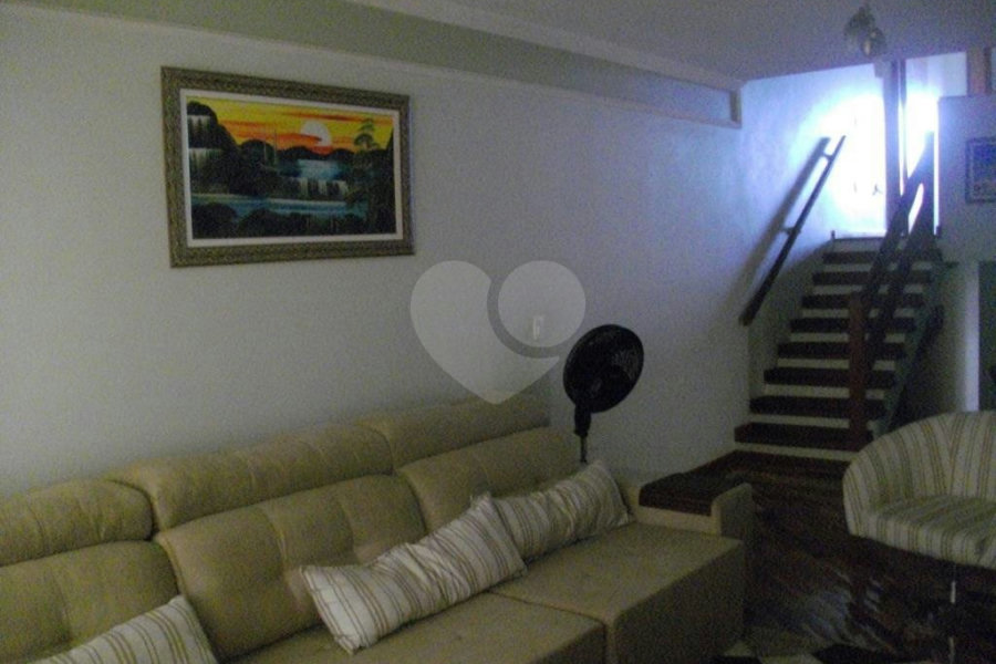 Sobrado à venda com 3 quartos, sendo 1 suíte, em Vila Nova Cachoeirinha, São Paulo, SP