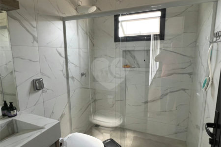 Casa à venda com 5 quartos, sendo 4 suítes, no condomínio Terras de Mont Serrat, Salto - SP