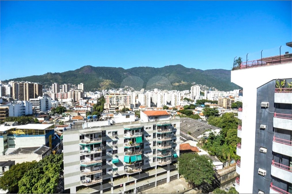 Cobertura à venda com 3 quartos, sendo 1 suíte,  em Vila Isabel, Rio de Janeiro, RJ