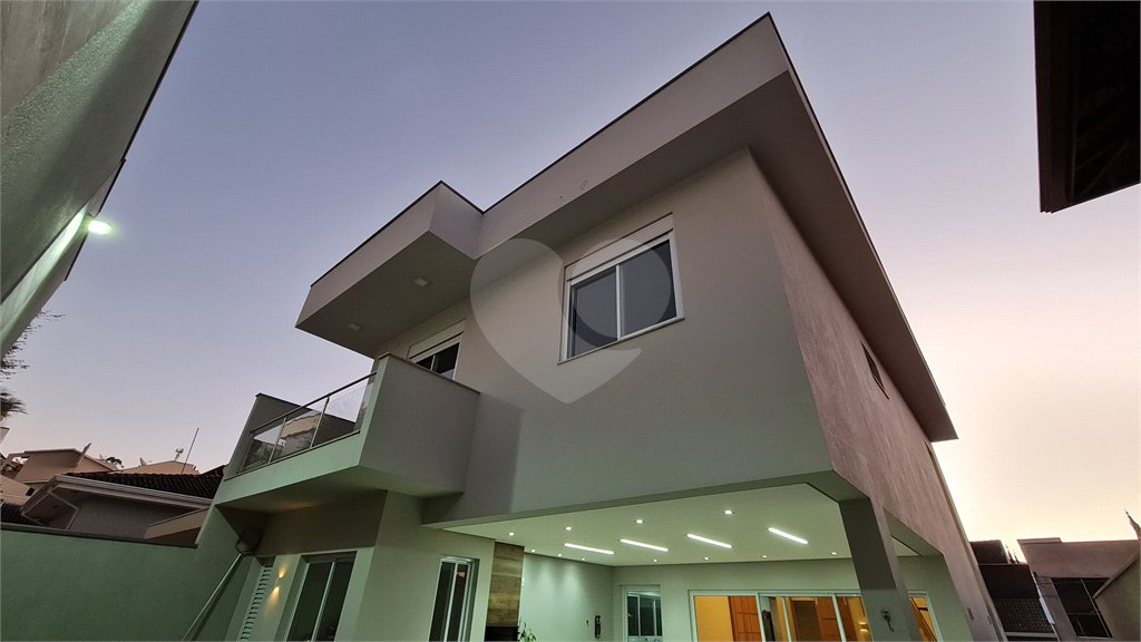 Casa à venda com 3 suítes no condomínio Grape Village, Vinhedo - SP
