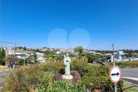 Casa à venda com 3 suítes no condomínio Terras de São Francisco, Vinhedo - SP