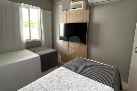 Apartamento à venda com 3 quartos, sendo 1 suíte, em São Bento, Cabo Frio, RJ