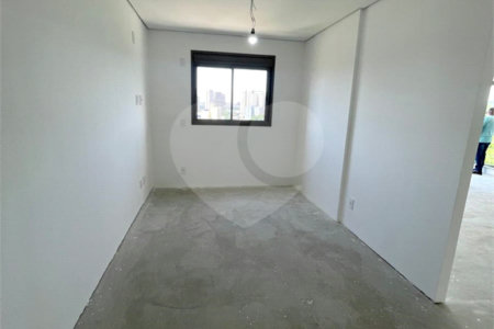 Apartamento à venda com 3 suítes em Jardim Bebedouro, Guarulhos, SP